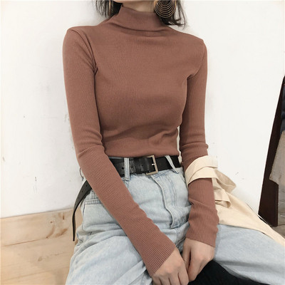 Bluză de damă cu guler polo în mai multe culori diferite