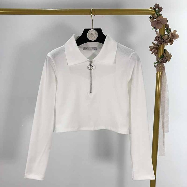 Bluza scurta de dama cu fermoar si guler clasic in alb si negru