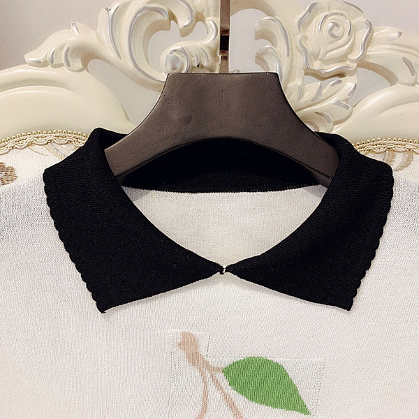 Bluza de dama cu broderie colorata si guler