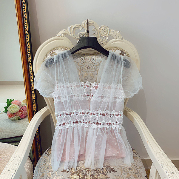 Bluza de dama cu dantela si tul in alb si negru