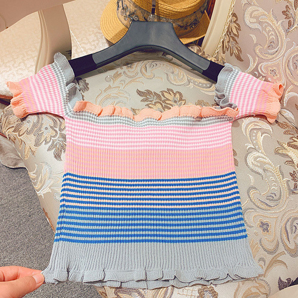 Bluză de damă în dungi cu cadru gol