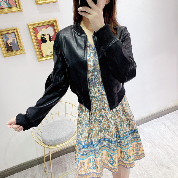 Geaca de dama scurta primavara-toamna din piele ecologica de culoare neagra