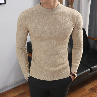 Bluza barbateasca moderna cu decolteu oval - model montat