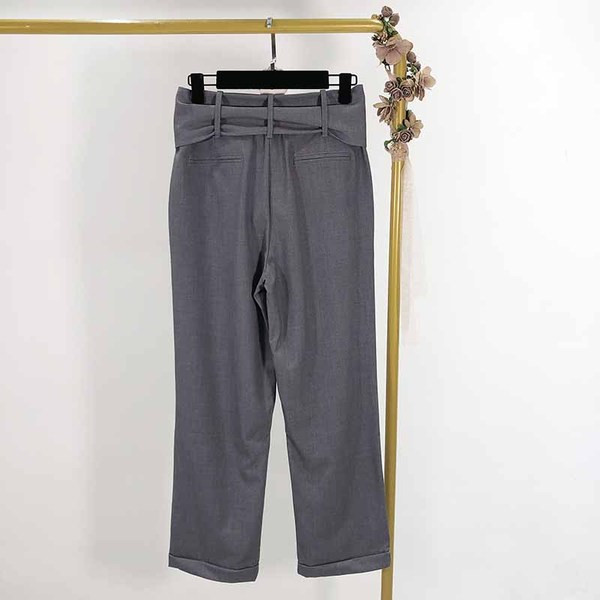 Pantaloni dama cu legaturi in talie de culoare gri - model drept