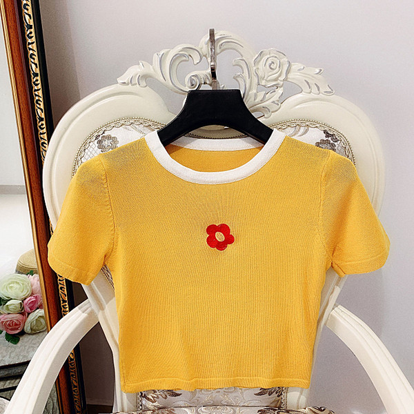 Bluza scurta de dama cu broderie colorata