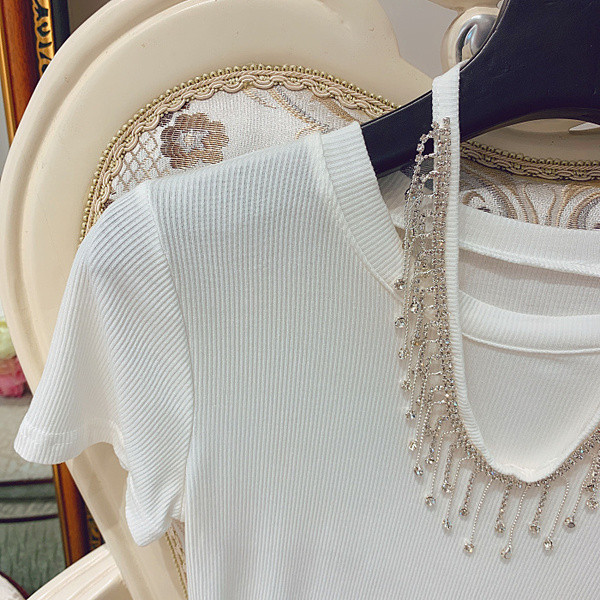 Bluză de damă cu mâneci scurte de culoare albă