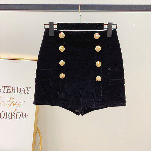 Pantaloni scurți moderni de catifea pentru femei în negru