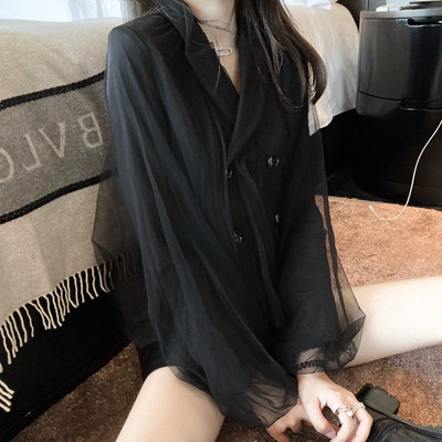 Geaca scurta de dama in negru cu tul