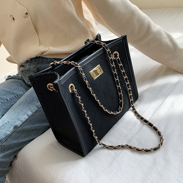 Geanta de dama eleganta din piele ecologica in trei culori