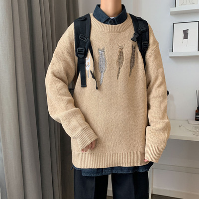 Alkalmi férfi pulóver ovális nyakkivágással és hímzéssel