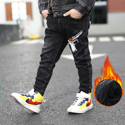 Model nou de blugi copii pentru baieti cu aplicatie in culoarea neagra