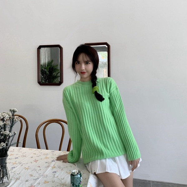 Pulover de dama cu decolteu oval in mai multe culori - model uni