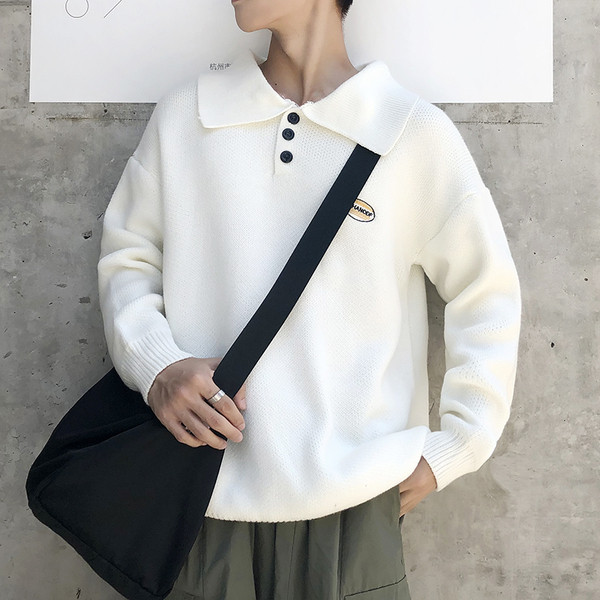 Pulover barbatesc modern cu guler si nasturi in galben, albastru, alb si negru