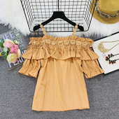 Bluză de damă cu element 3D în negru, alb și galben