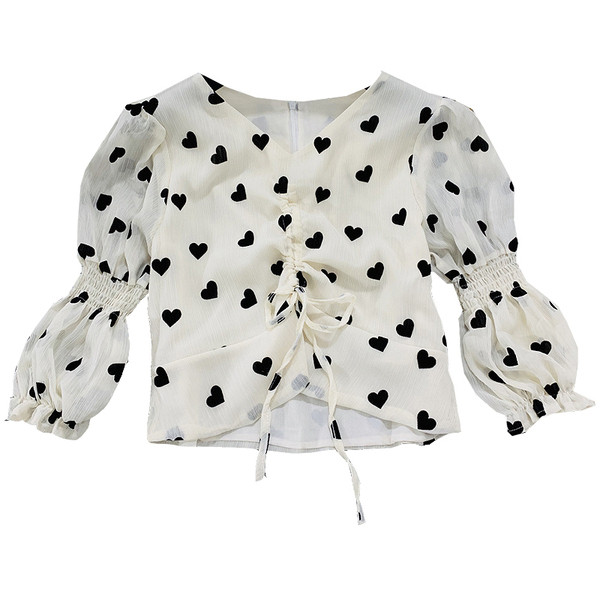 Bluză de damă cu decolteu spitz și inimioare aplicate