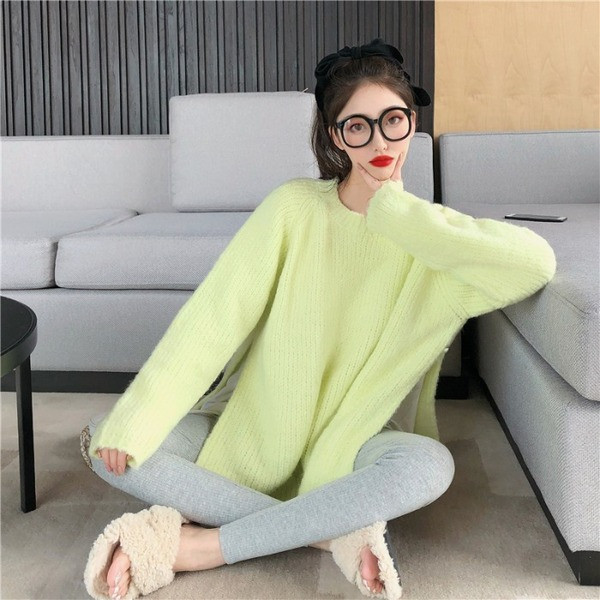 Pulover gros de dama cu fante laterale in doua culori