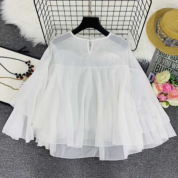 Bluza de dama cu paiete model lat in alb si negru