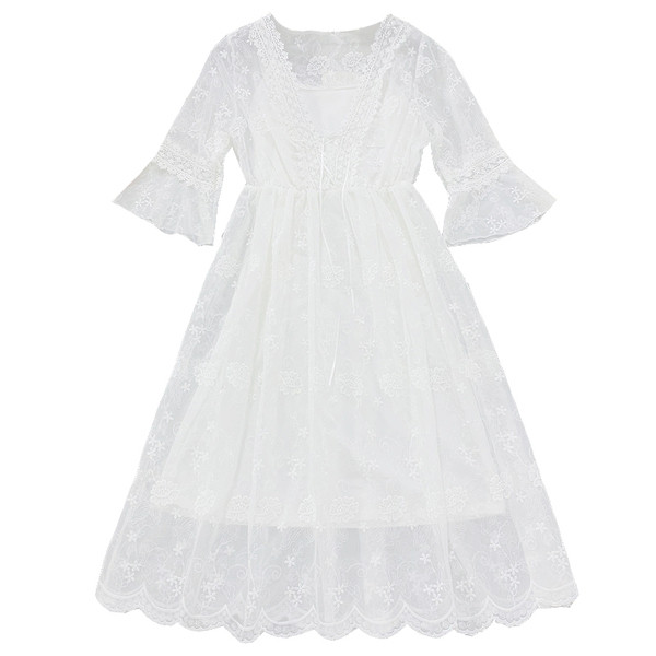 Rochie de dama din dantela cu maneci lungi in culoarea alba