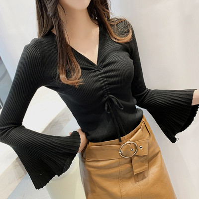 Modern női blúz lótusz ujjú, spitz nyakkivágással