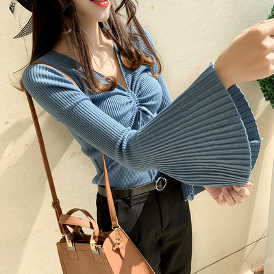 Modern női blúz lótusz ujjú, spitz nyakkivágással