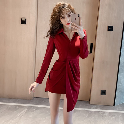 Rochie moderna de dama cu decolteu spitz - model asimetric in negru si rosu