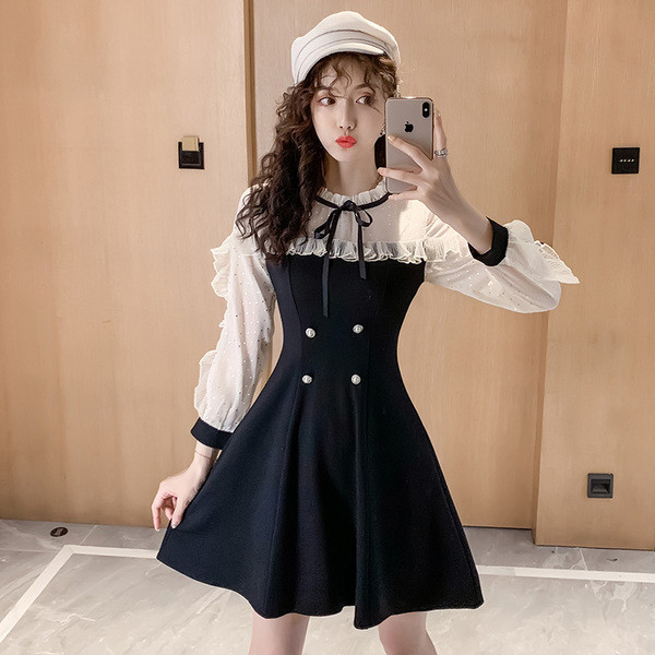 Rochie de dama model nou - model croiat cu maneci din tul de culoare neagra