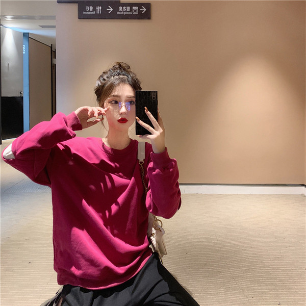 Széles sport-hétköznapi pulóver két színben