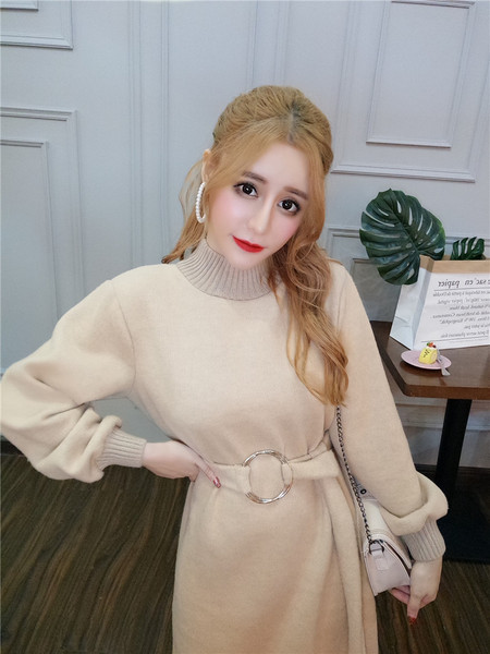 Дълга плетена рокля с колан и тюл