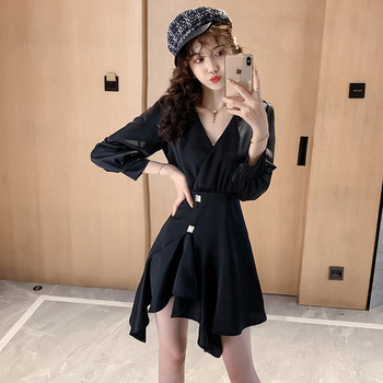 Rochie de dama asimetrica model nou cu decolteu spitz de culoare neagra