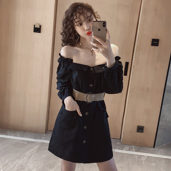 Rochie casual de dama cu centura, nasturi si decolteu barca in negru