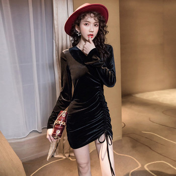 Rochie de dama model nou cu decolteu spitz din catifea rosie si neagra