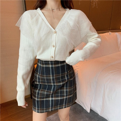 Vesta de dama cu guler spitz si tul in alb si albastru