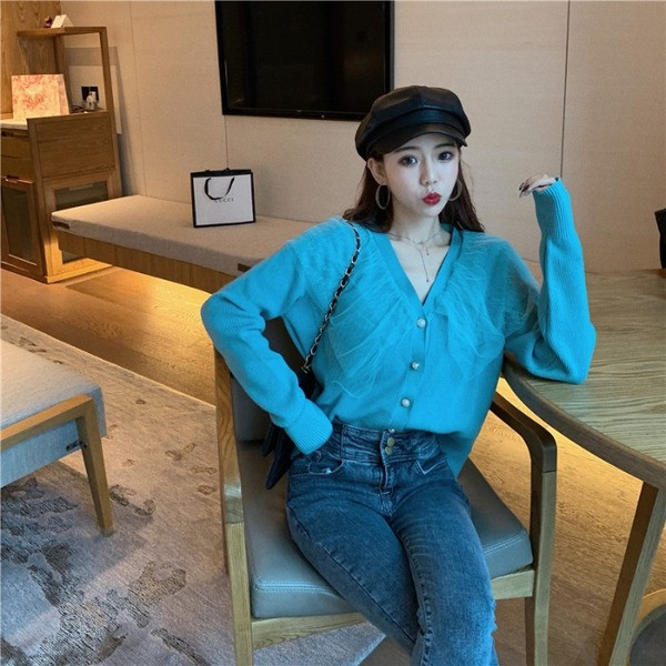 Vesta de dama cu guler spitz si tul in alb si albastru