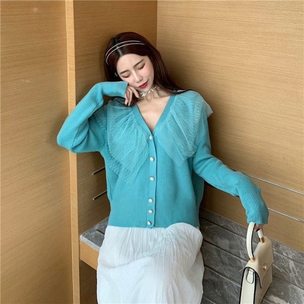 Vesta de dama cu guler spitz si tul in alb si albastru