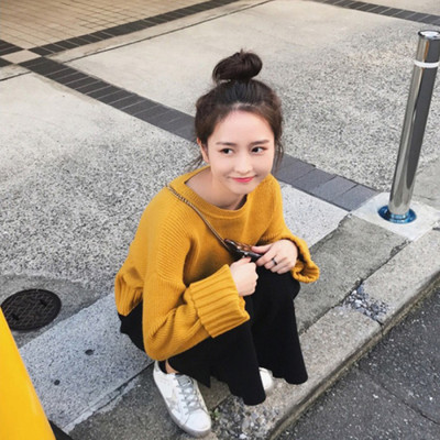 Női pulóver széles ujjal, többféle színben