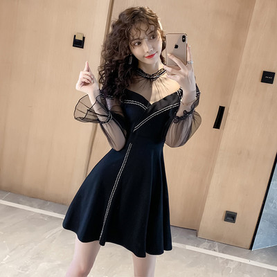 Rochie de dama moderna model decupata cu decolteu in negru