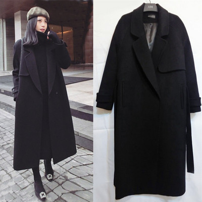 Стилно дамско зимно палто широк модел с шпиц деколте в черен цвят 