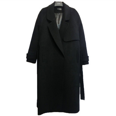 Стилно дамско зимно палто широк модел с шпиц деколте в черен цвят 