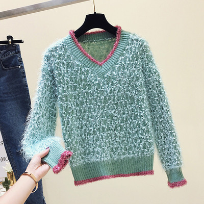 Pulover de damă modern cu decolteu spitz în roz, bej și albastru