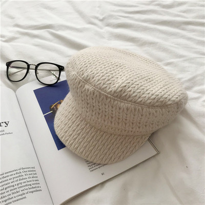 Palarie de dama moderna cu vizor in mai multe culori