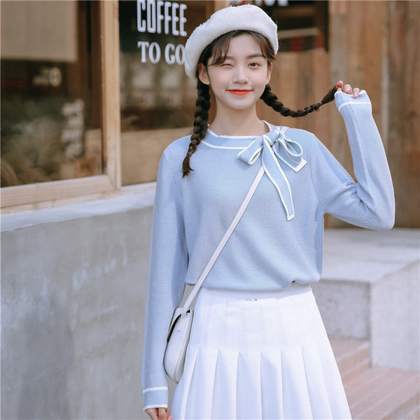 Bluză de damă modernă cu panglică în roz și albastru