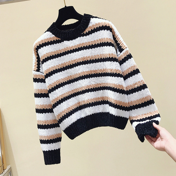 Női csíkos pulóver ovális nyakkivágással, három színben