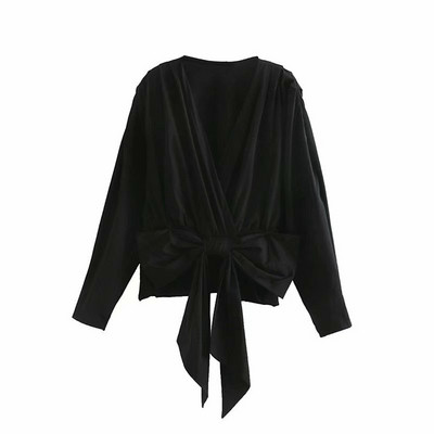 Bluza scurta de dama cu decolteu adanc si panglica in negru