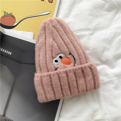 Palarie casual dama de iarna cu broderie in mai multe culori