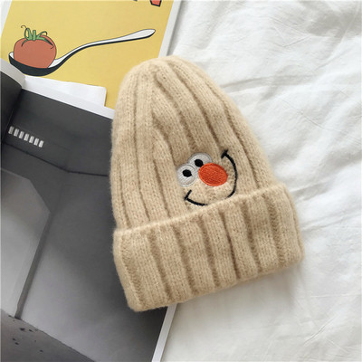 Palarie casual dama de iarna cu broderie in mai multe culori