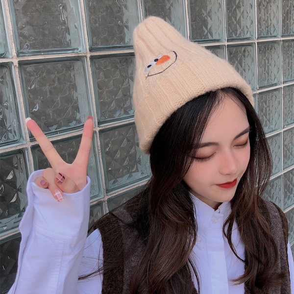 Palarie casual dama de iarna cu broderie in mai multe culori