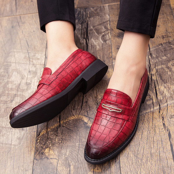 Pantofi eleganti pentru barbati din imitatie de piele in trei culori