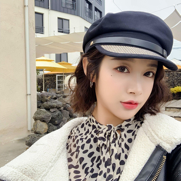 Palarie de dama moderna cu vizor in mai multe culori