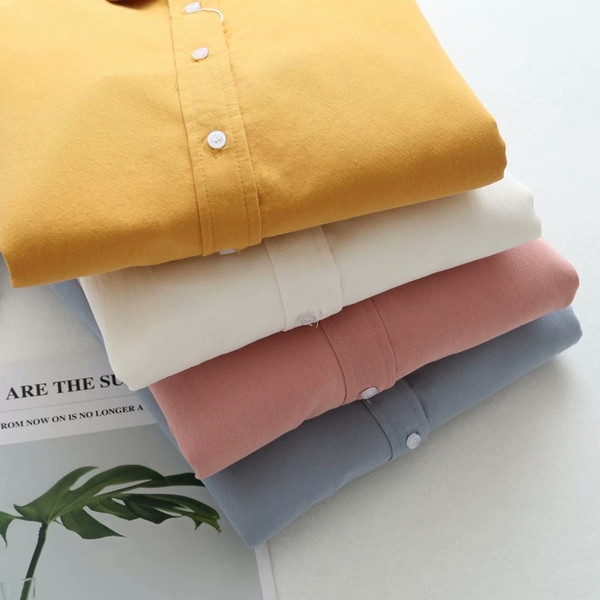 Cămașă modernă de damă cu guler clasic în alb, albastru, galben și roz