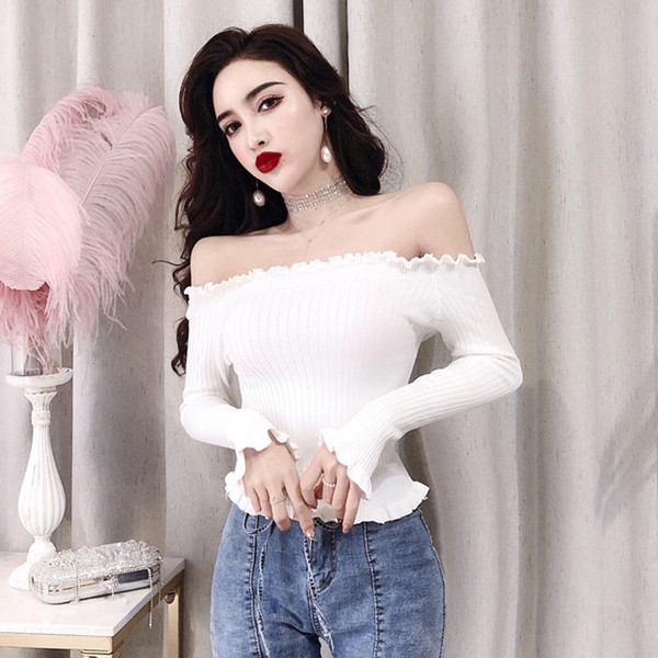 Modern női blúz ejtett váll és fürtök fehér és piros színben